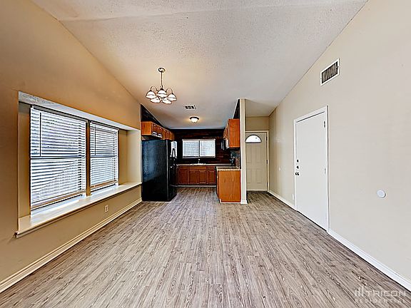 4th image of 2855 Cherry Field Dr