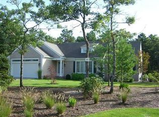 8 Cranberry Ln E, Wareham, MA 02571