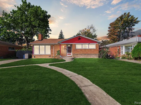 24641 Templar Ave, Southfield, MI 48075