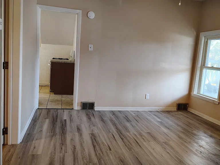 314 Conklin Ave #2 — Photo 8