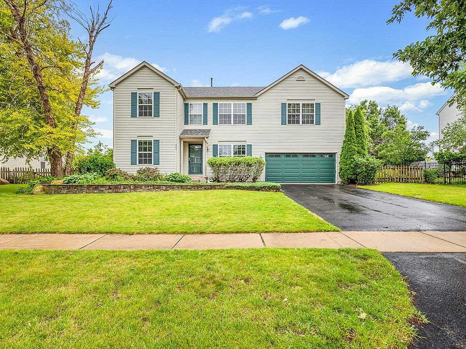 1st image of 2625 Winfield Ln