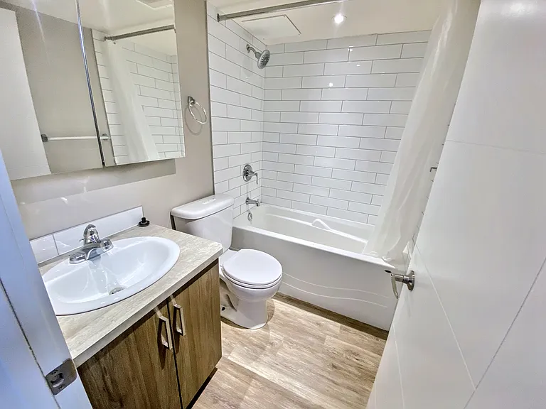 824 13th Ave SW — Photo 35
