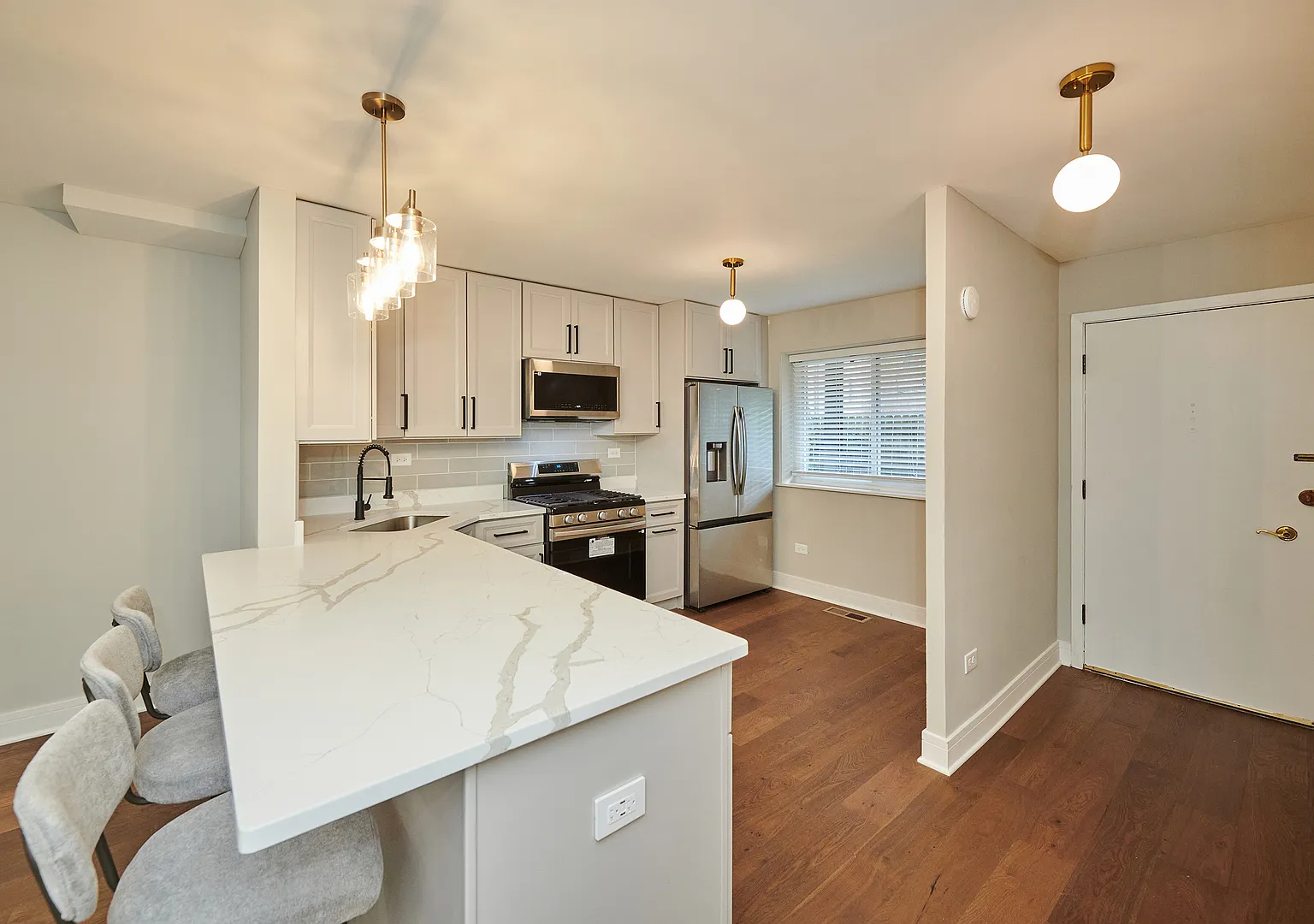 2 bed, 1.5 bath, $2,300 — Photo 2