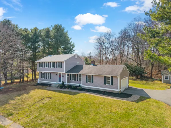 17 Cricket Court, Old Saybrook, CT 06475