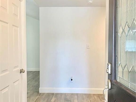 4th image of 6326 Saragosa Crossing Ln