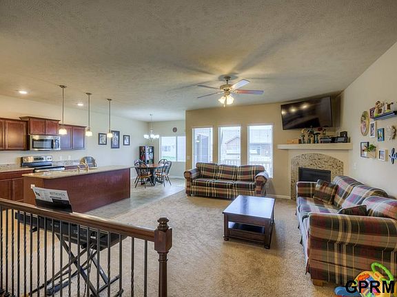 4th image of 6642 Elm Hurst Dr