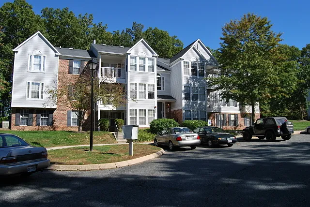 905 Swallow Crest Ct APT E photo 1
