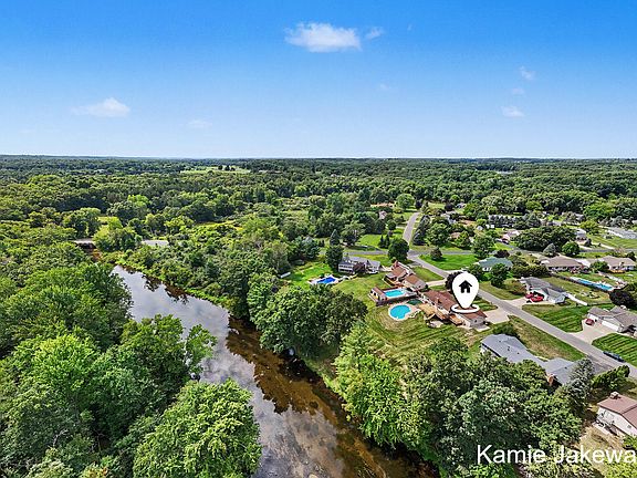 5th image of 8835 Hebert Dr