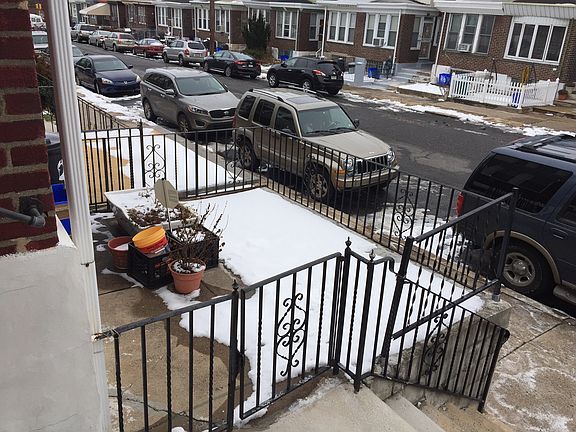 2nd image of 123 W Spencer St