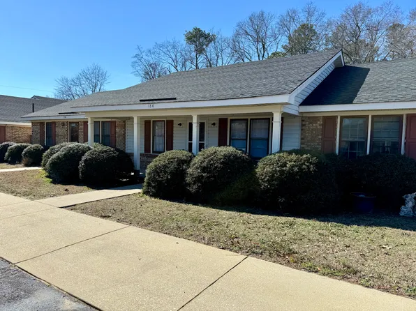 184 S Carrie St, Coats, NC 27521