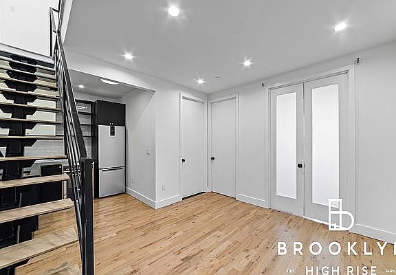 4th image of 1265 Herkimer St #4B