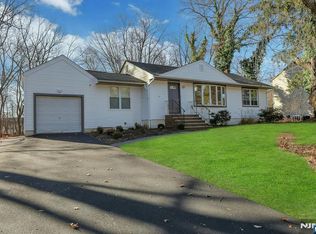 745 Washington Ave, Township Of Washington, NJ 07676