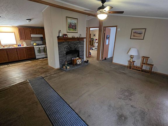 2nd image of 3588 Spring St