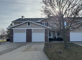 1618 Prairie Cir, Altoona, IA 50009