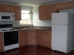 1350 Pea Pond Rd, Bellmore, NY 11710