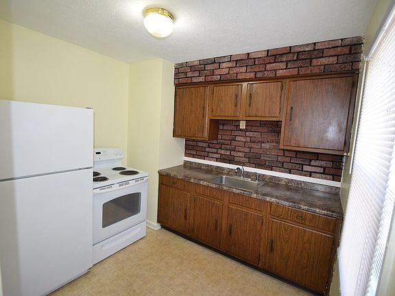 4th image of 5045 E 17th St