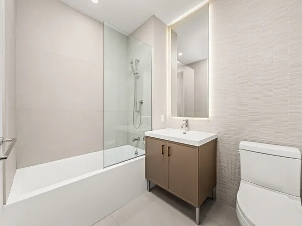 218 Front Street image 7 of 47