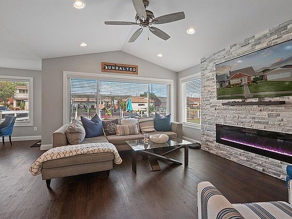 4th image of 23297 Doremus St