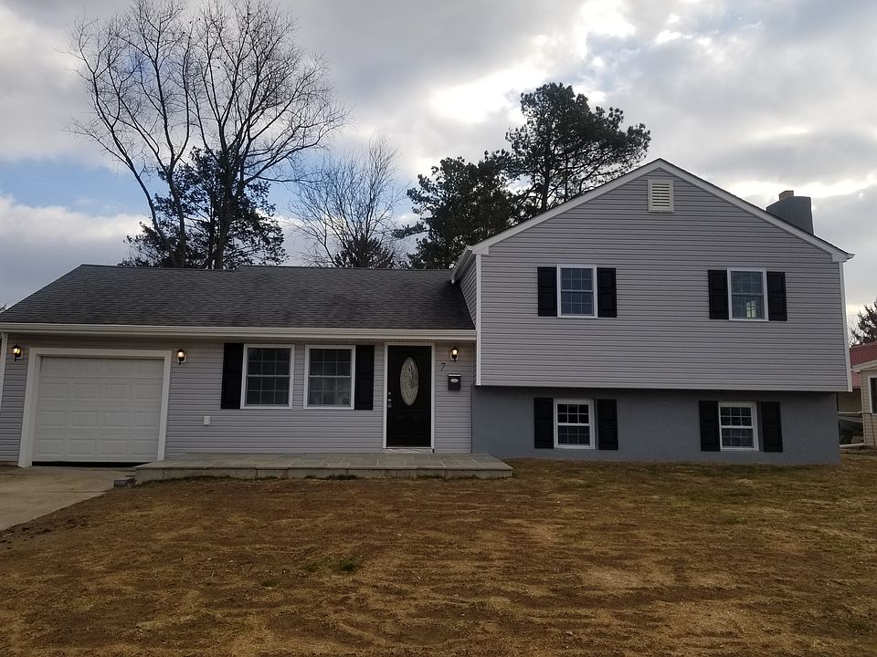 Street view of 7 Cynthia Rd.