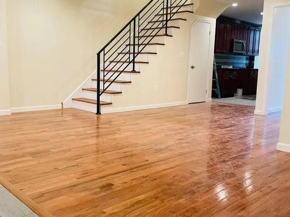 206 Stoneway Ln, Merion Station, PA 19066