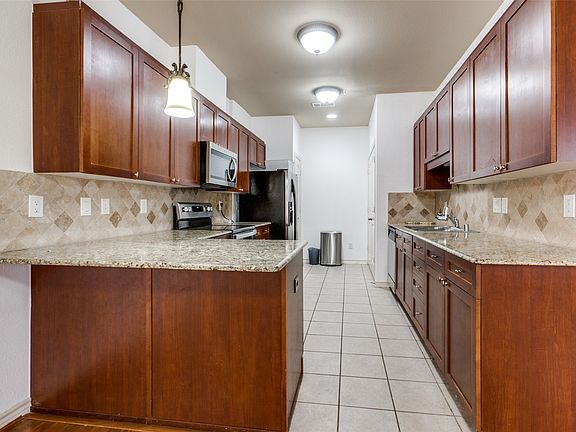 2nd image of 341 Metropolitan Dr