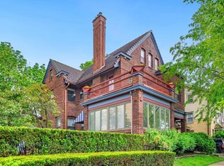 25 Langdon St #B, Madison, WI 53703