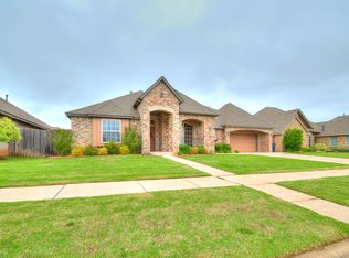 17409 White Hawk Dr, Edmond, OK 73012