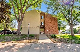 3729 Snelling Ave S #206 Mpls 55406