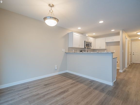 5th image of 6101 NE 79th Ave