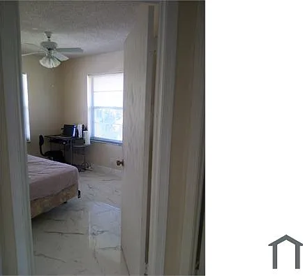 9911 Three Lakes Cir — Photo 5
