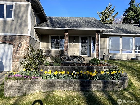 2nd image of 511 Reed Street E
