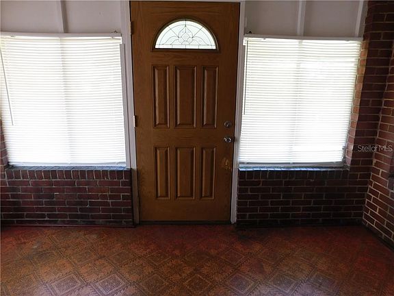 2nd image of 532 W 46th St