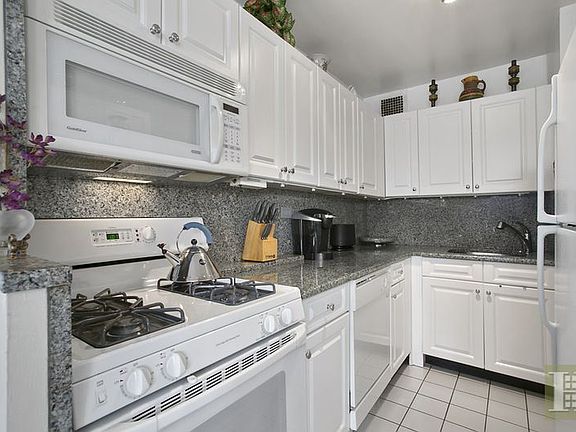 5th image of 180 W End Ave APT 20R