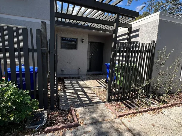 1490 NW 113th Avenue, Pembroke Pines, FL 33026