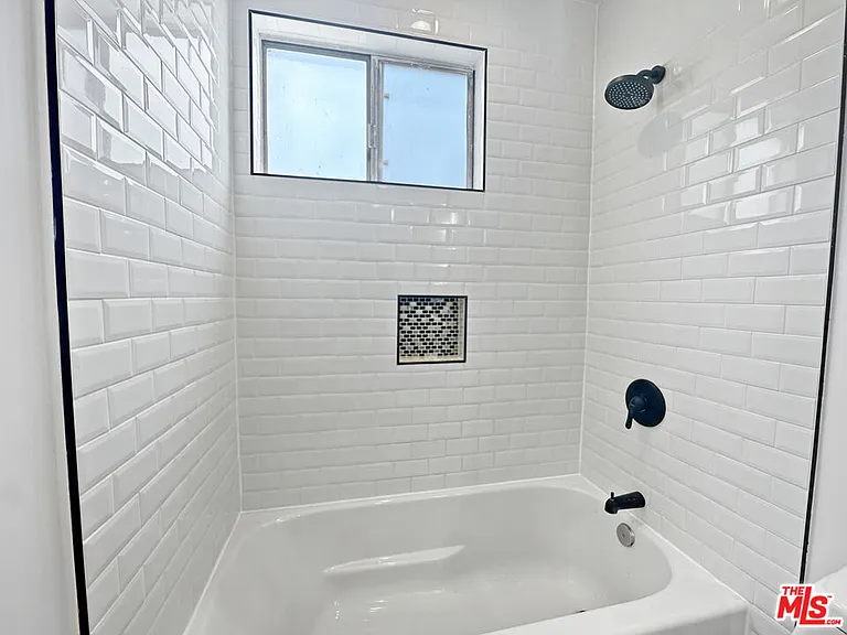 2841 S Sycamore Ave #3 — Photo 10