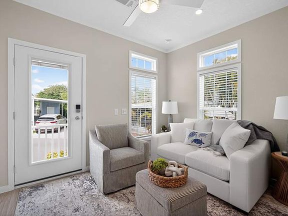 4th image of 3223 N Lockwood Ridge Rd #98
