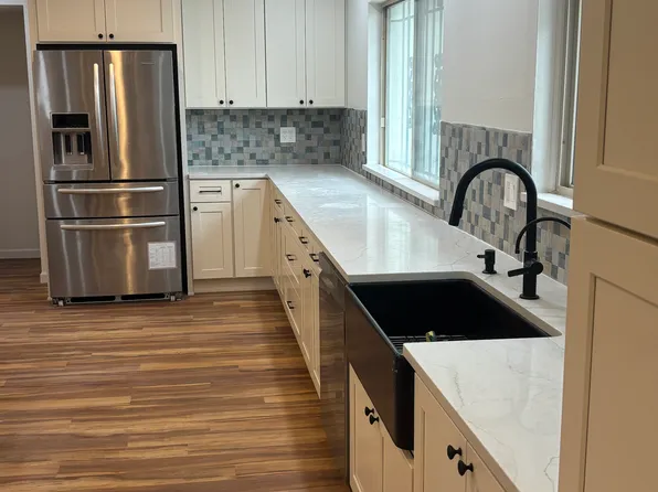 10520 Sierra Bonita Ave NE, Albuquerque, NM 87111