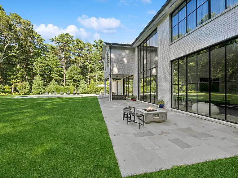 2 Old Pine Dr — Photo 26