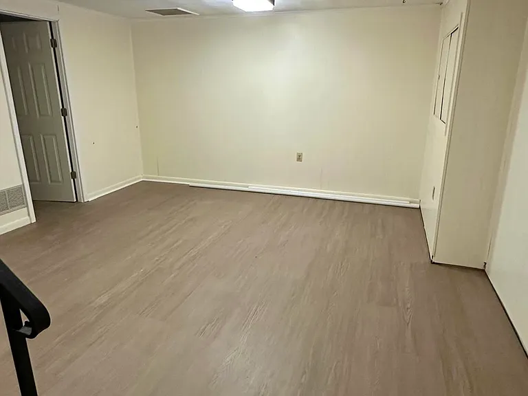57 King Richard Ct — Photo 11