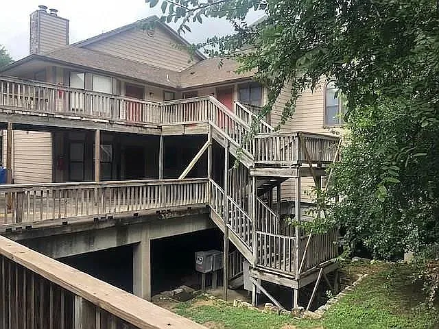 402 Fredericksburg St #1 — Photo 9