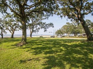 534 E Beach Blvd, Gulfport, MS 39507