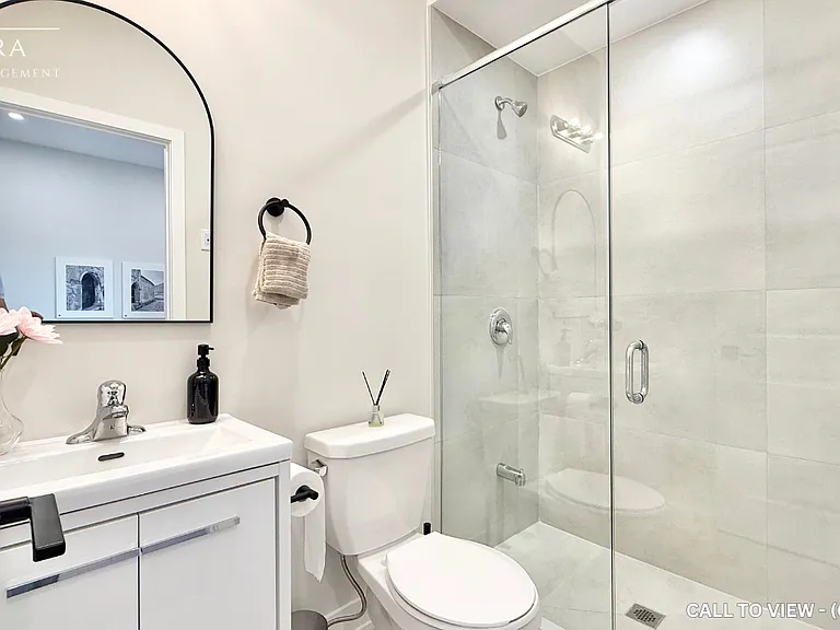50 Castleton Ave #3 — Photo 5