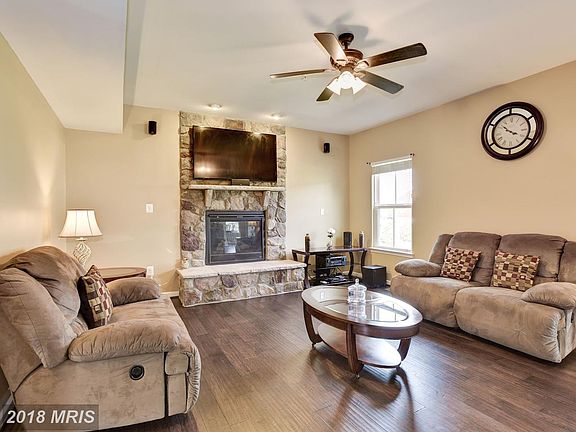 4th image of 8111 Meadowgate Cir
