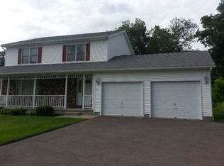 92 Chapin St, Ludlow, MA 01056