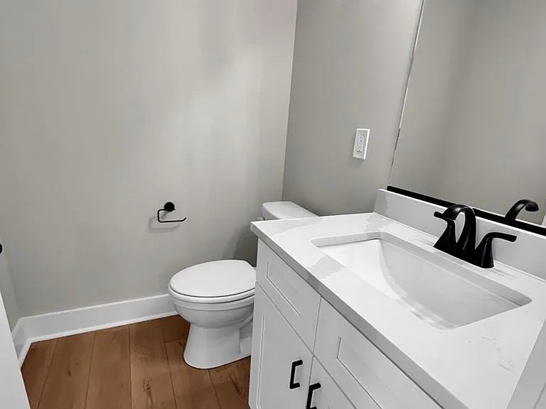 618 Monument St #618 — Photo 9