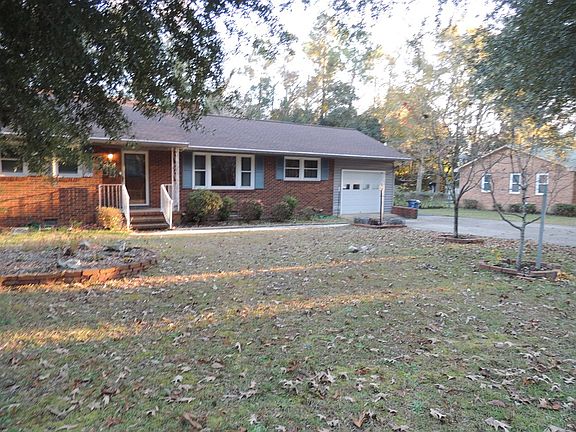 3rd image of 1529 Audubon Dr SE