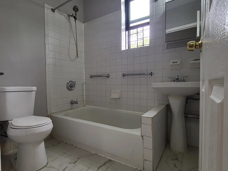 12 Elton St #3 — Photo 7
