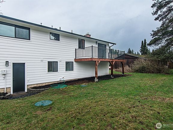 4th image of 5954 Paradise Drive