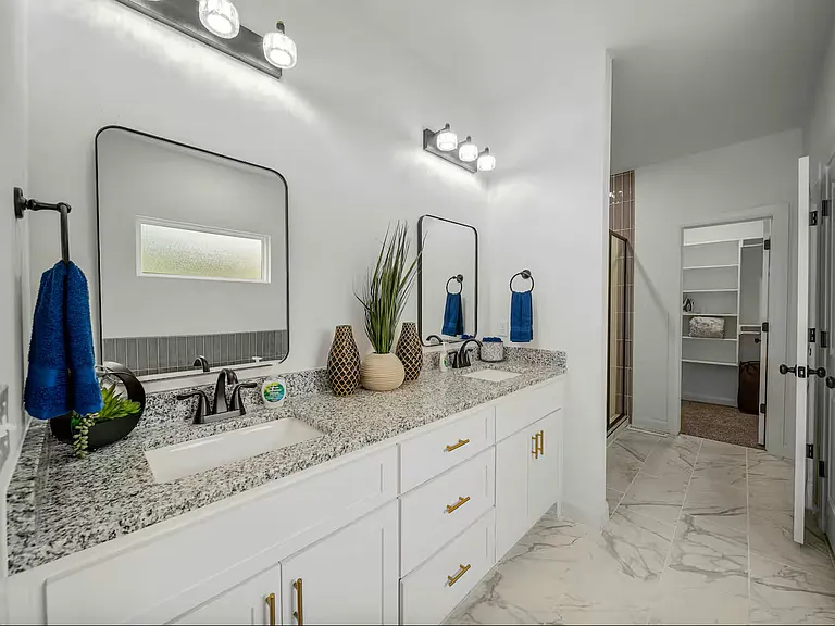 1319 S Rockford Ave — Photo 16