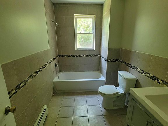 3rd image of 161 S 10th St #1LL